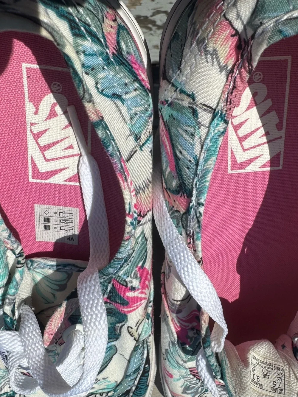 VANS old skool Paradise Floral tropical pattern   Size 9 womens